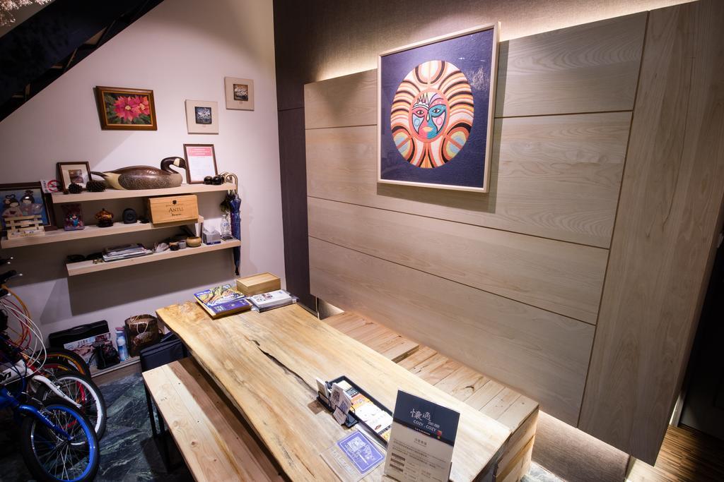 Cozy Cozy Hostel Тайнань Экстерьер фото